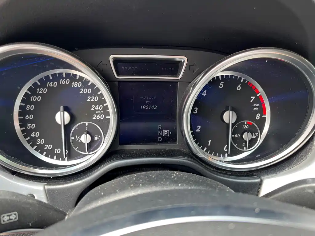 Mercedes-Benz M-Class 2015 — фото 10