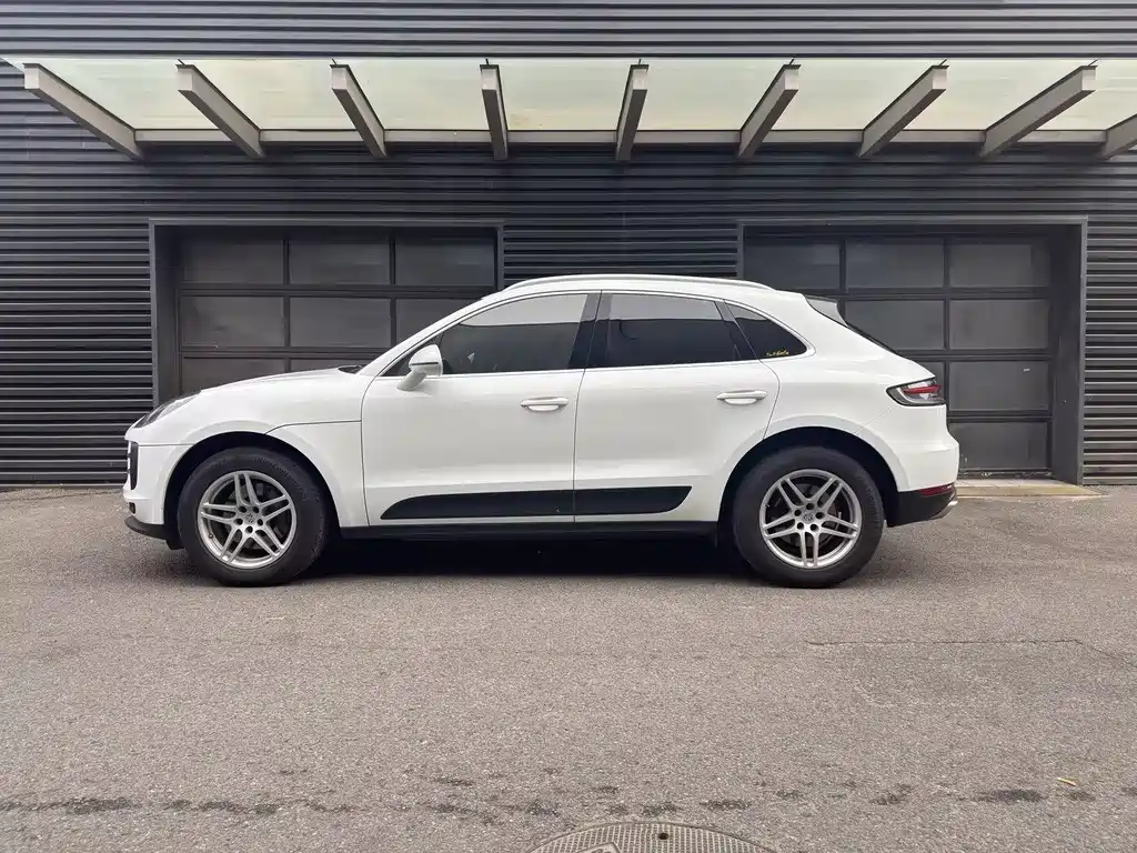 Porsche Macan 2019 — фото 5
