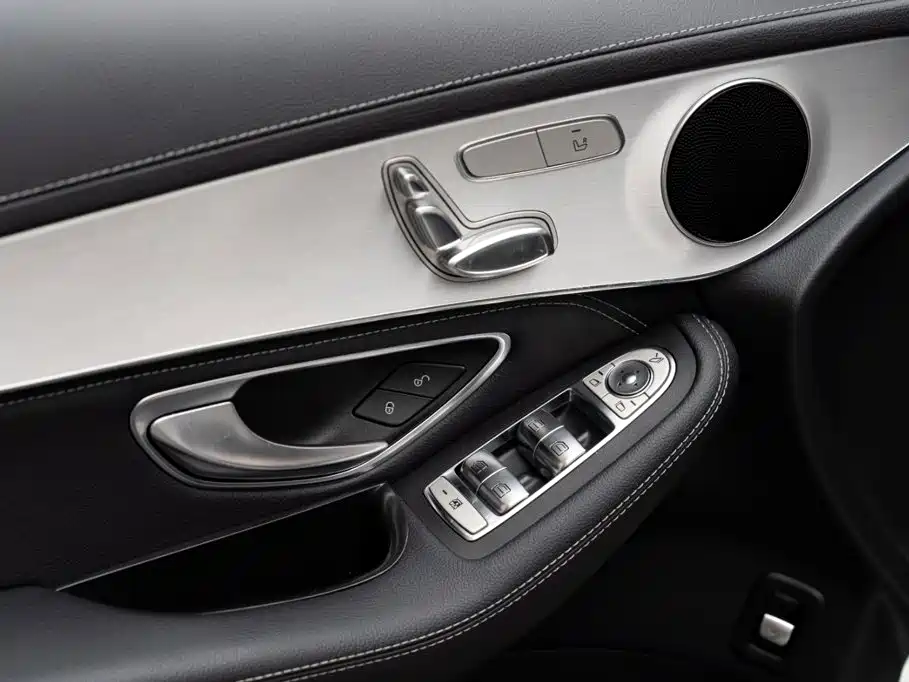 Mercedes-Benz GLC 2020 — фото 11