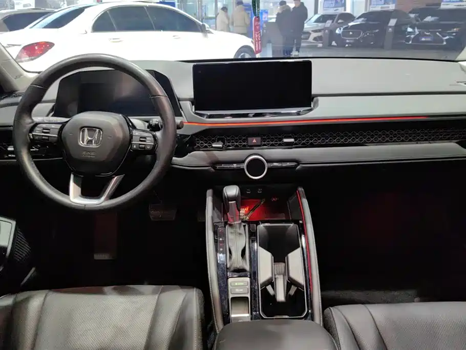 Honda Accord 2024 — фото 12