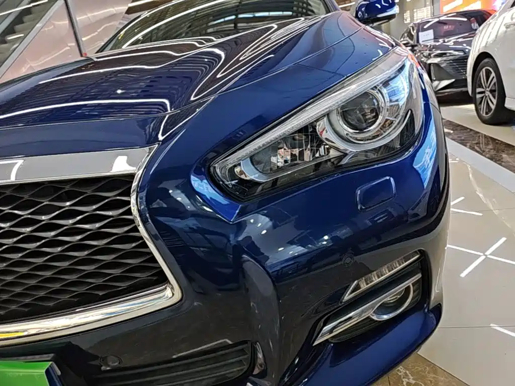 Infiniti Q50L 2017 — фото 24