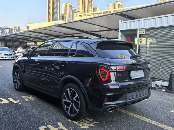 Lynk & Co 01 EM-P 2022