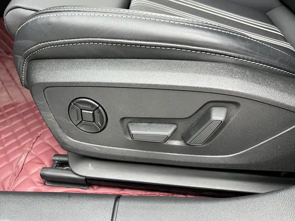 Audi A3 2023 — фото 11