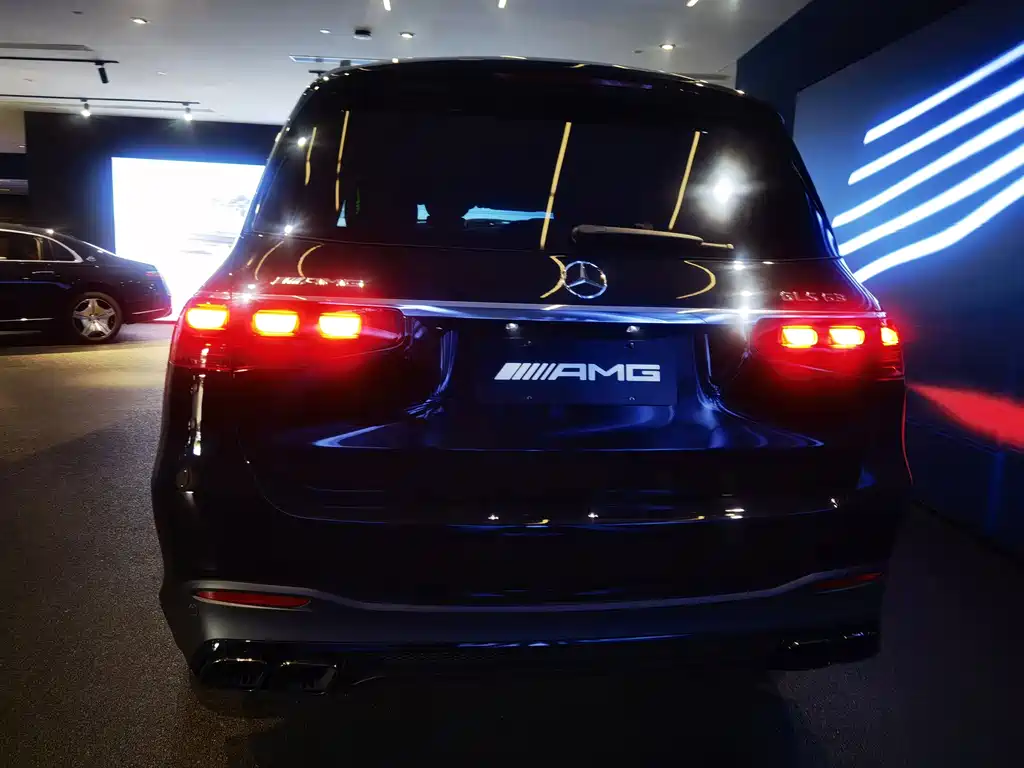 Mercedes-Benz GLS AMG 2026 — фото 5