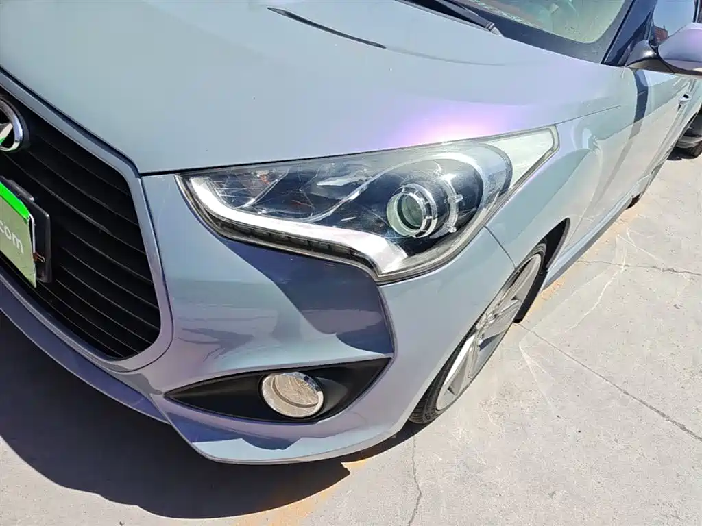Hyundai Veloster 2015 — фото 24