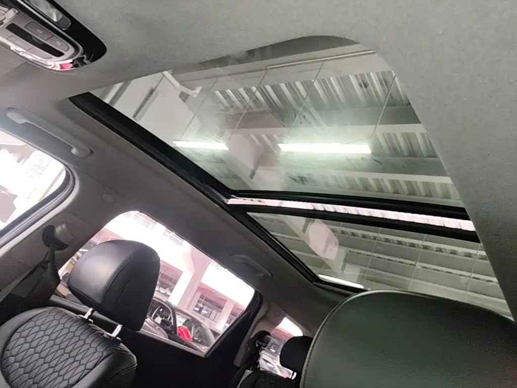 Hyundai Santa Fe 2019 — фото 18