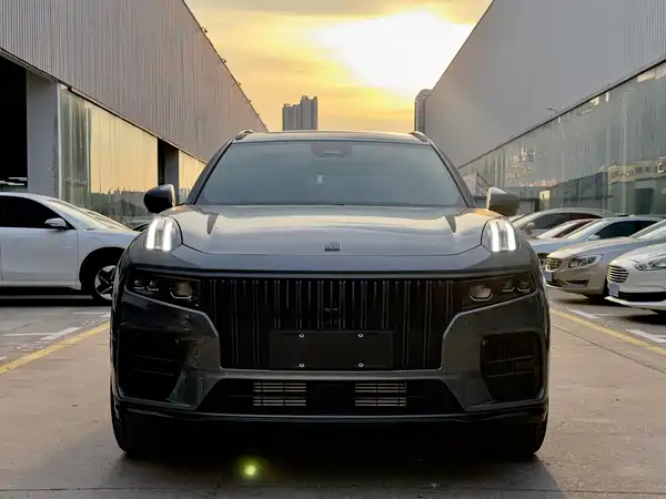 Lynk & Co 09 EM-P 2022