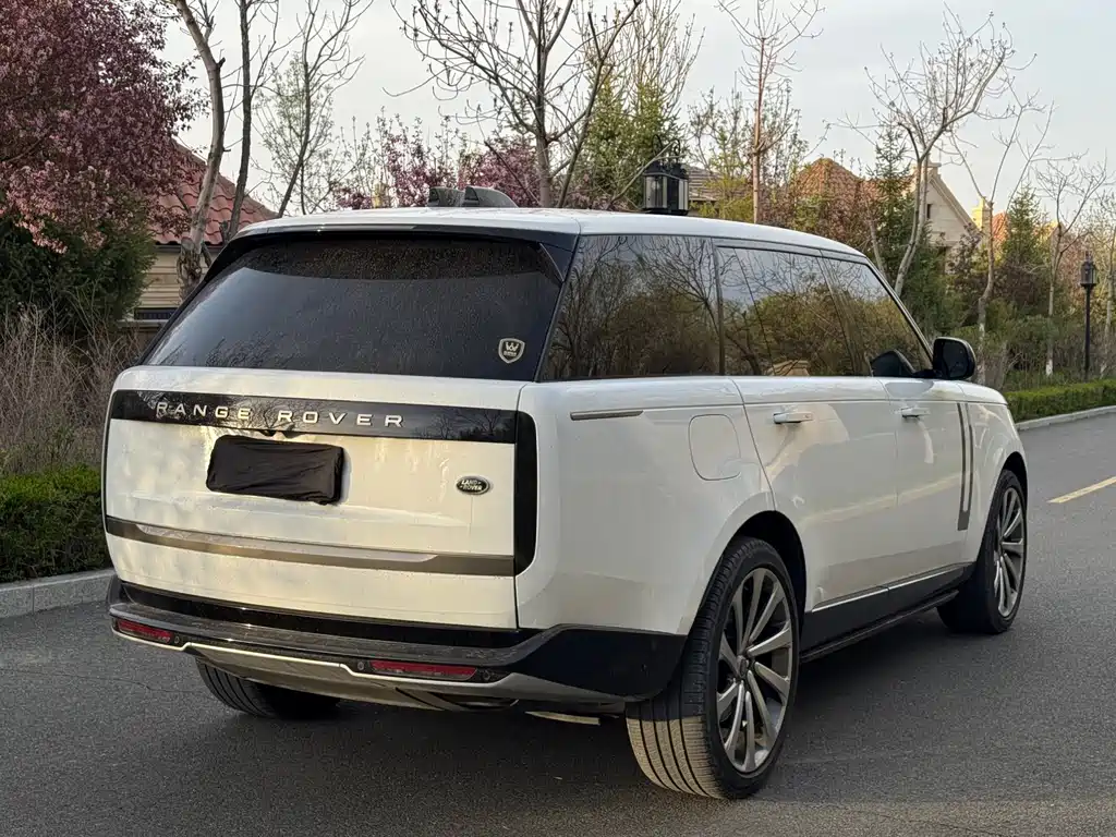 Land Rover Range Rover 2023 — фото 15