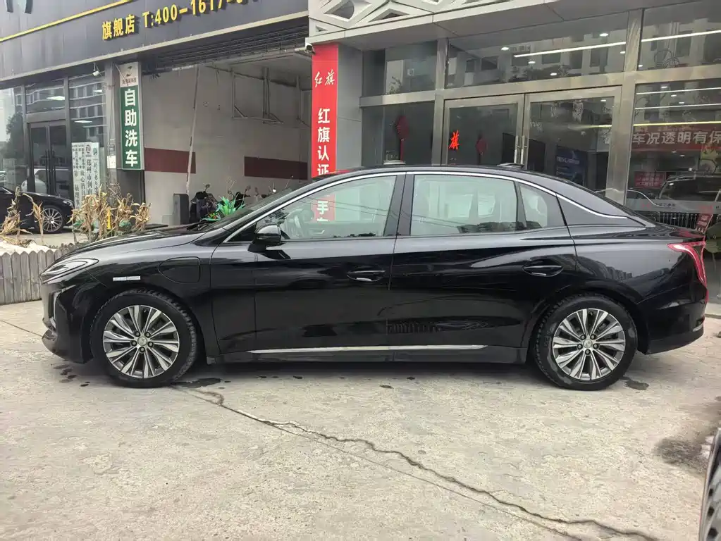Hongqi E-QM5 2024 — фото 4