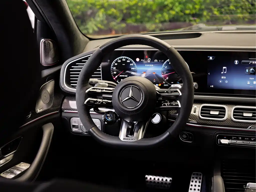 Mercedes-Benz GLS AMG 2024 — фото 16