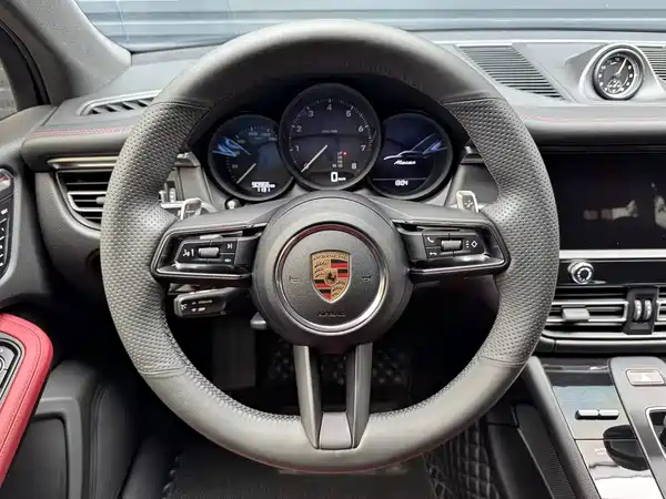 Porsche Macan 2022