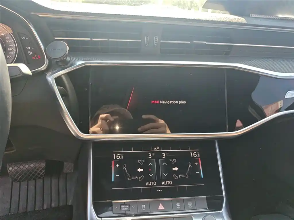Audi A6L 2019 — фото 13
