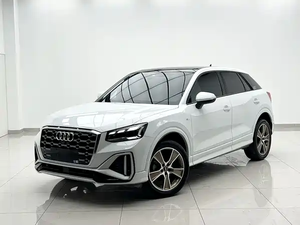 Audi Q2L 2023