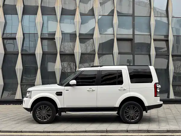 Land Rover Discovery 2016