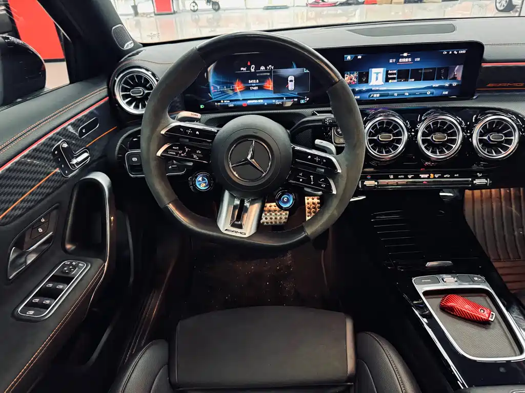 Mercedes-Benz A-Class AMG 2024 — фото 36