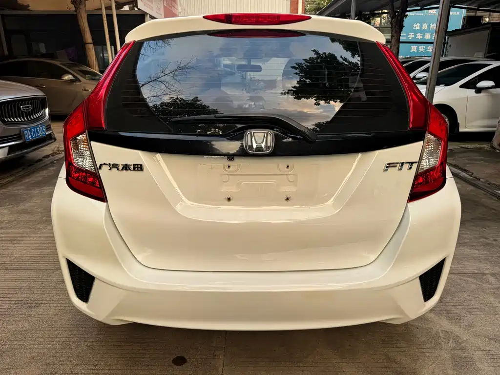 Honda Fit 2015 — фото 12