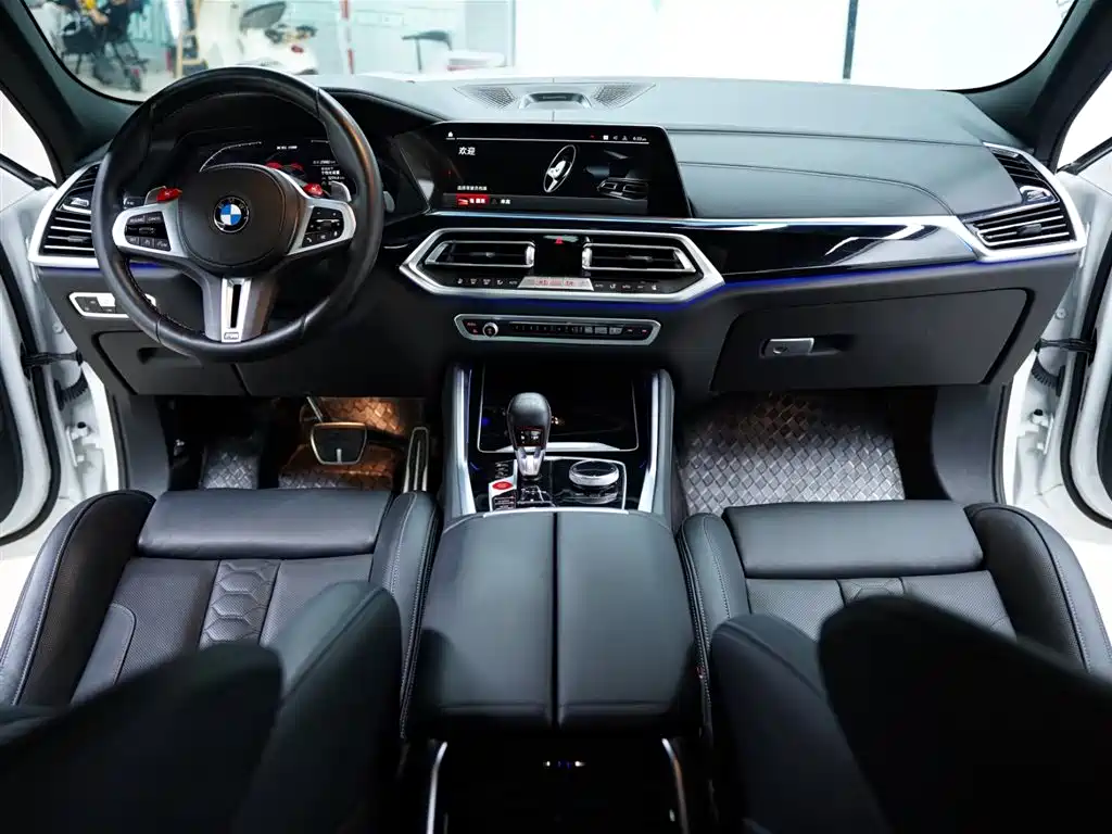 BMW X6 M 2022 — фото 41