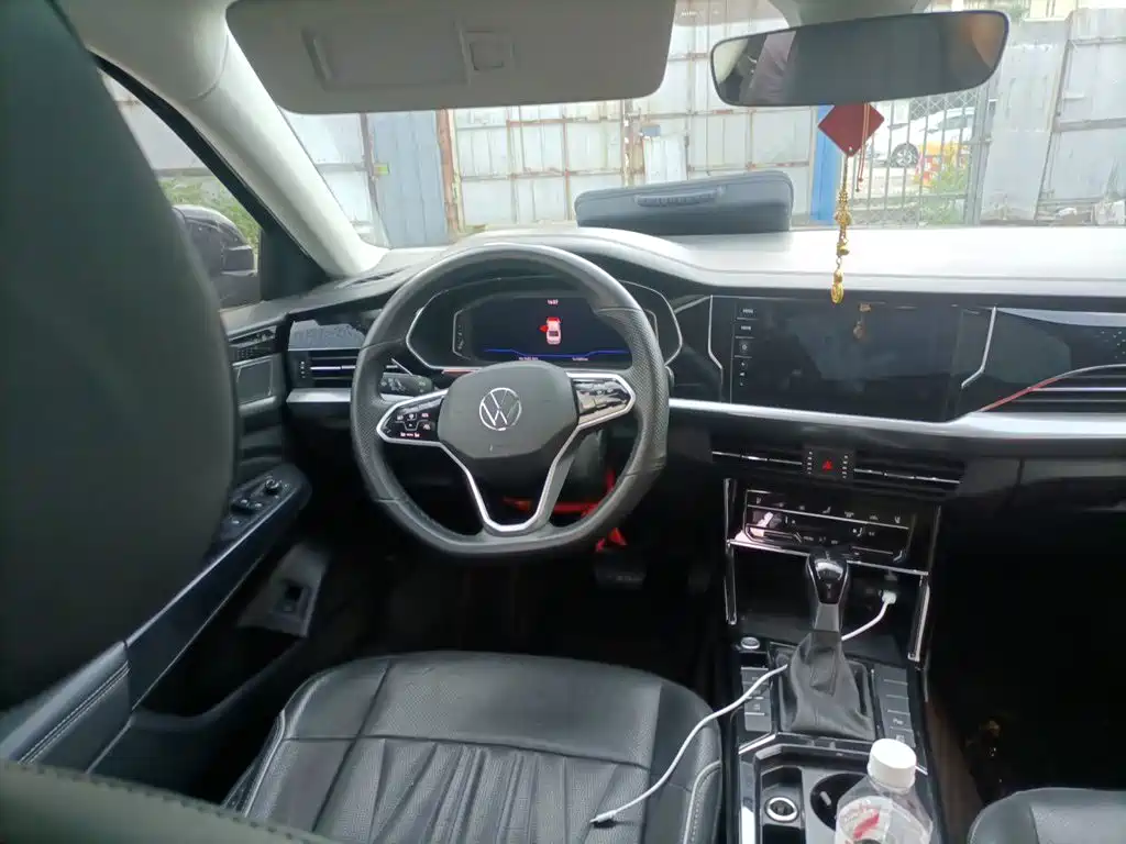 Volkswagen Passat 2023