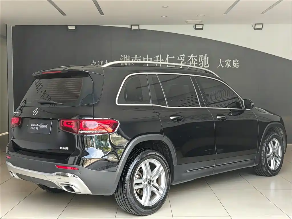 Mercedes-Benz GLB 2023 — фото 3