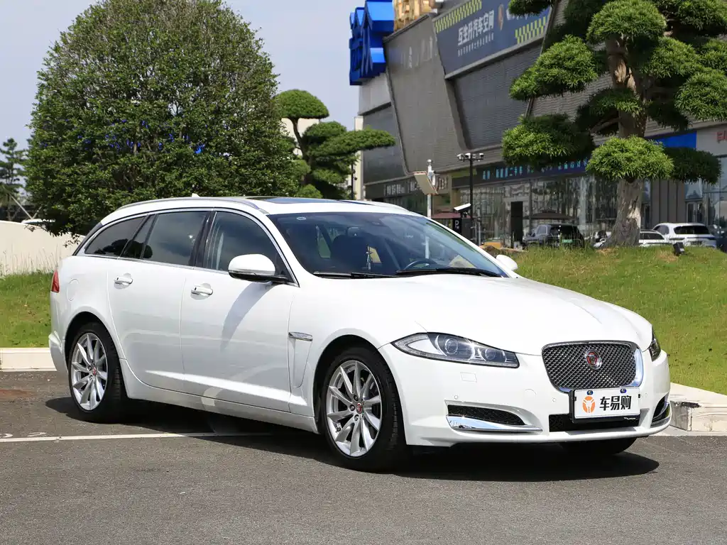 Jaguar XF 2016 — фото 3