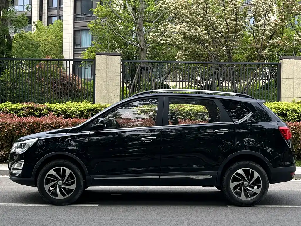 Baojun 560 2017 — фото 9