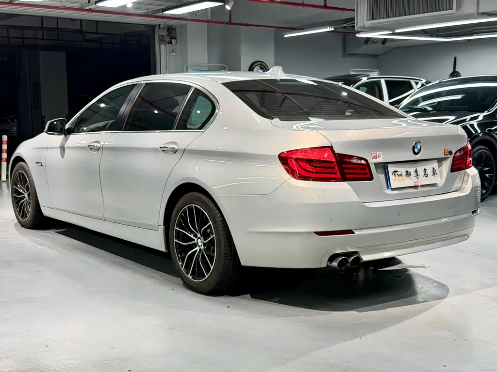BMW 5 Series 2010 — фото 5