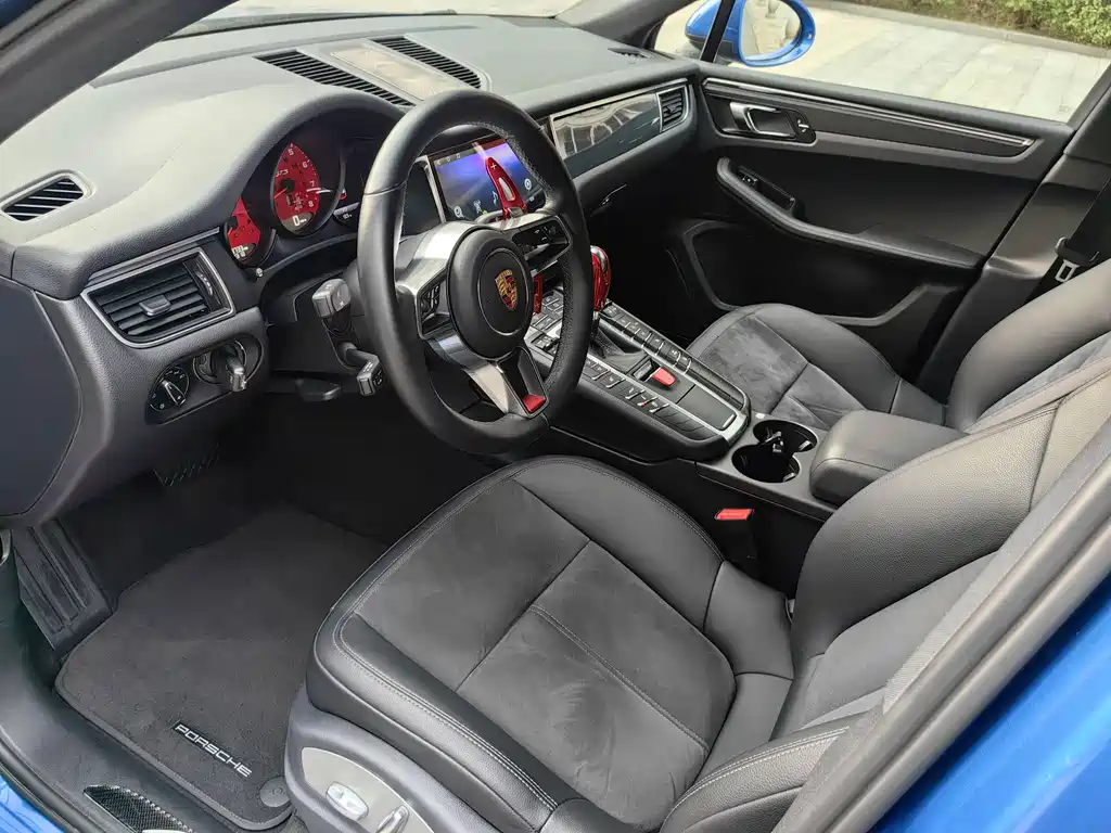 Porsche Macan 2015 — фото 22