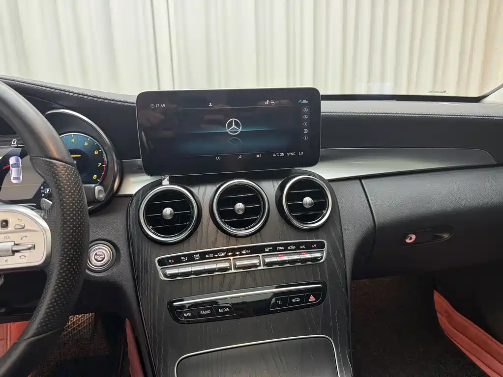 Mercedes-Benz C-Class 2021
