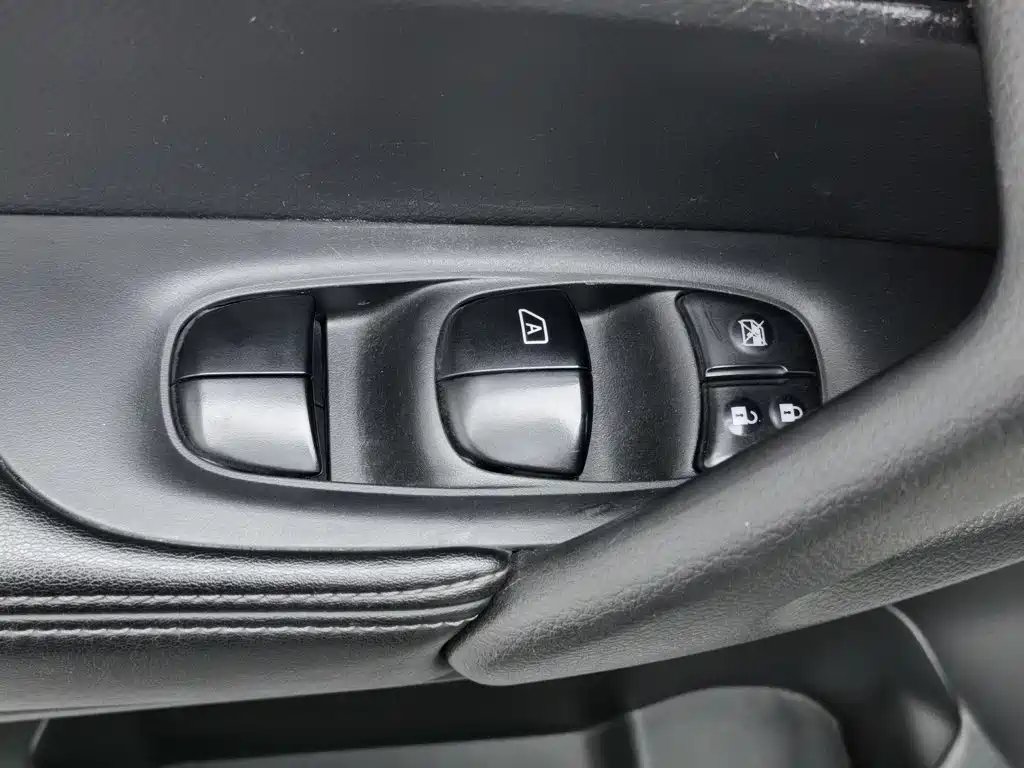 Nissan X-Trail 2018 — фото 9