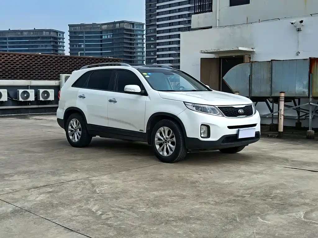 Kia Sorento 2013 — фото 3
