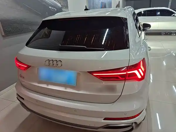 Audi Q3 2022
