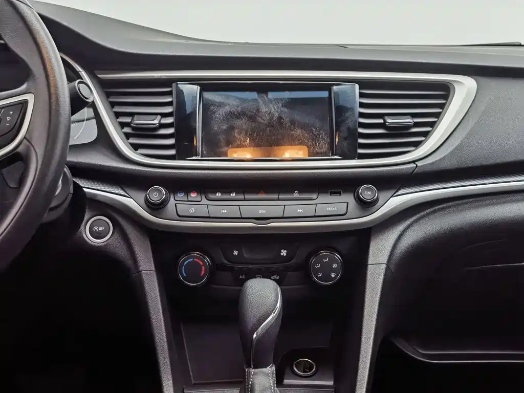 Buick Excelle 2021 — фото 12
