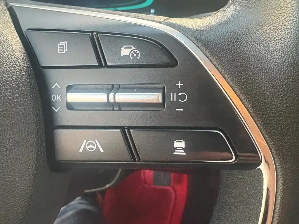 Hyundai Elantra 2024 — фото 16