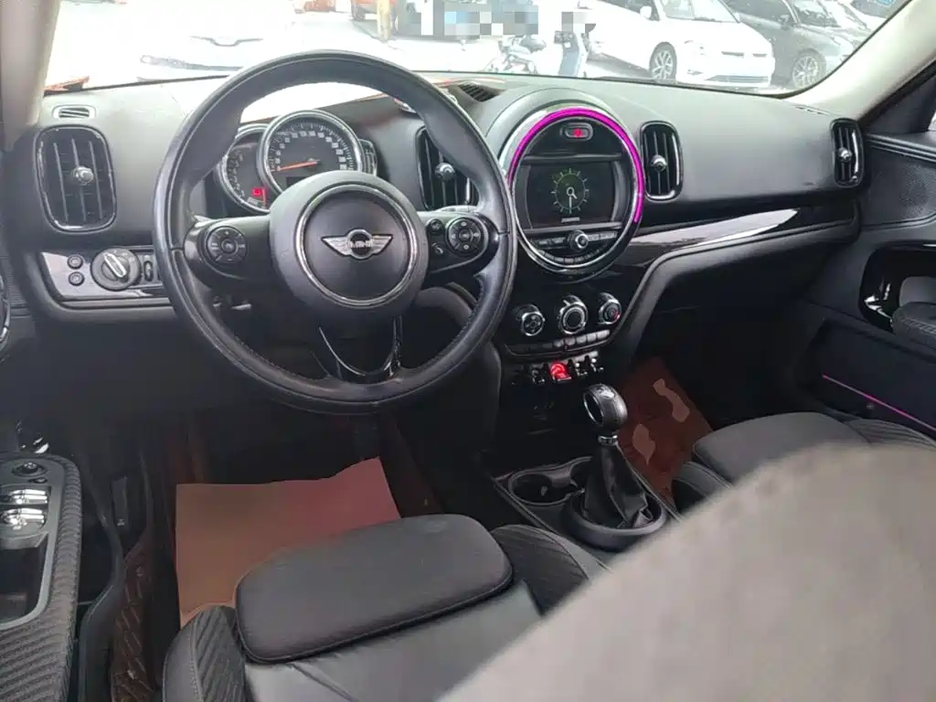 MINI Countryman 2018 — фото 10