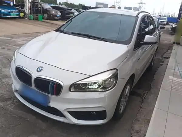 BMW 2 Series Station Wagon 2016