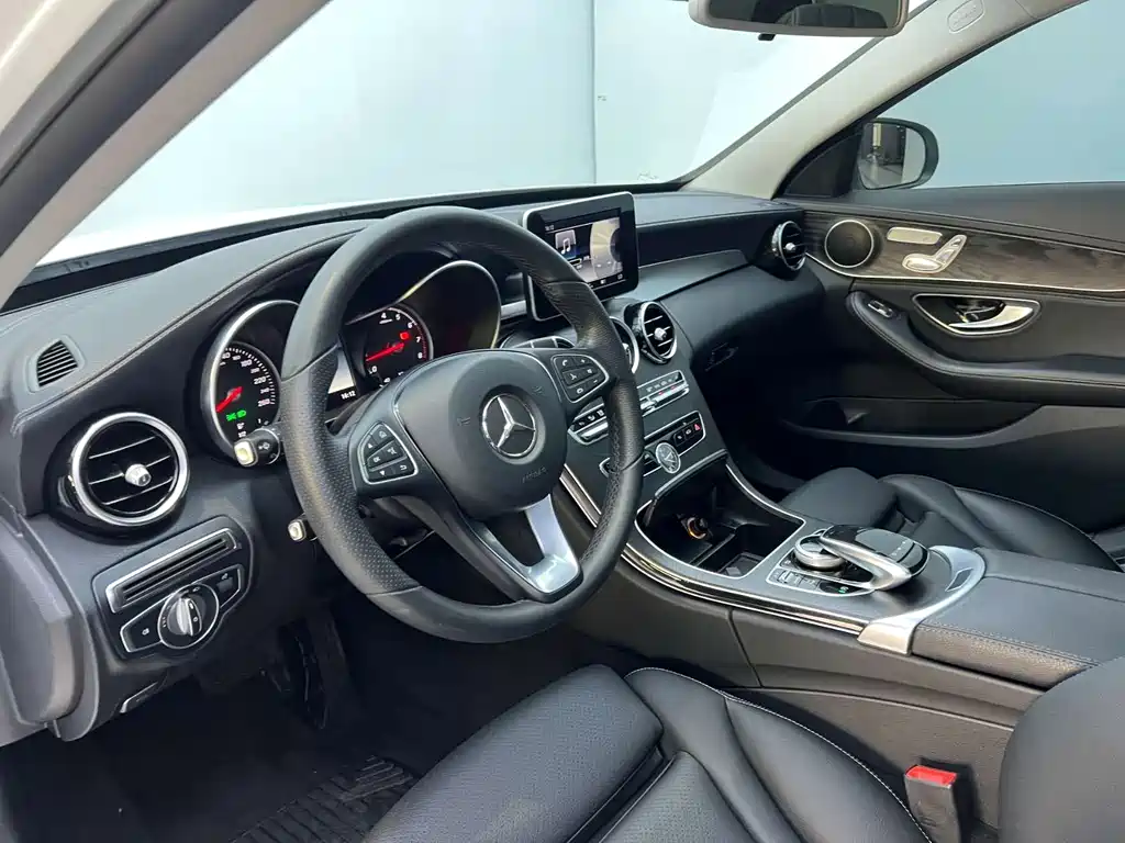 Mercedes-Benz C-Class 2018 — фото 10