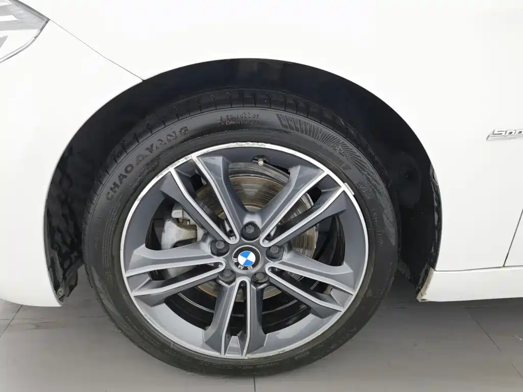 BMW 1 Series 2018 — фото 17