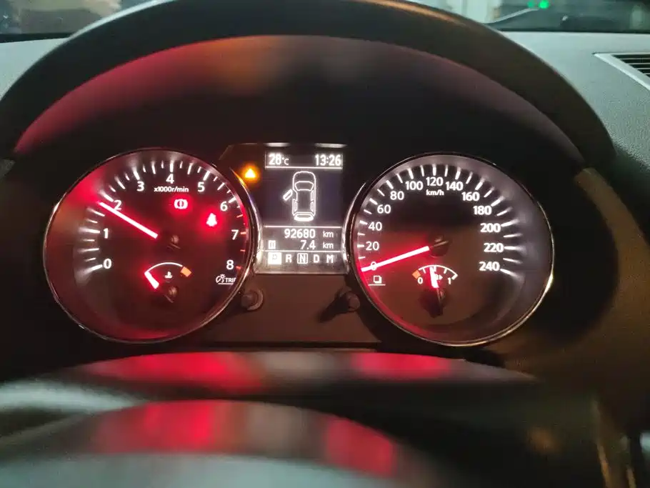 Nissan Qashqai 2015 — фото 14