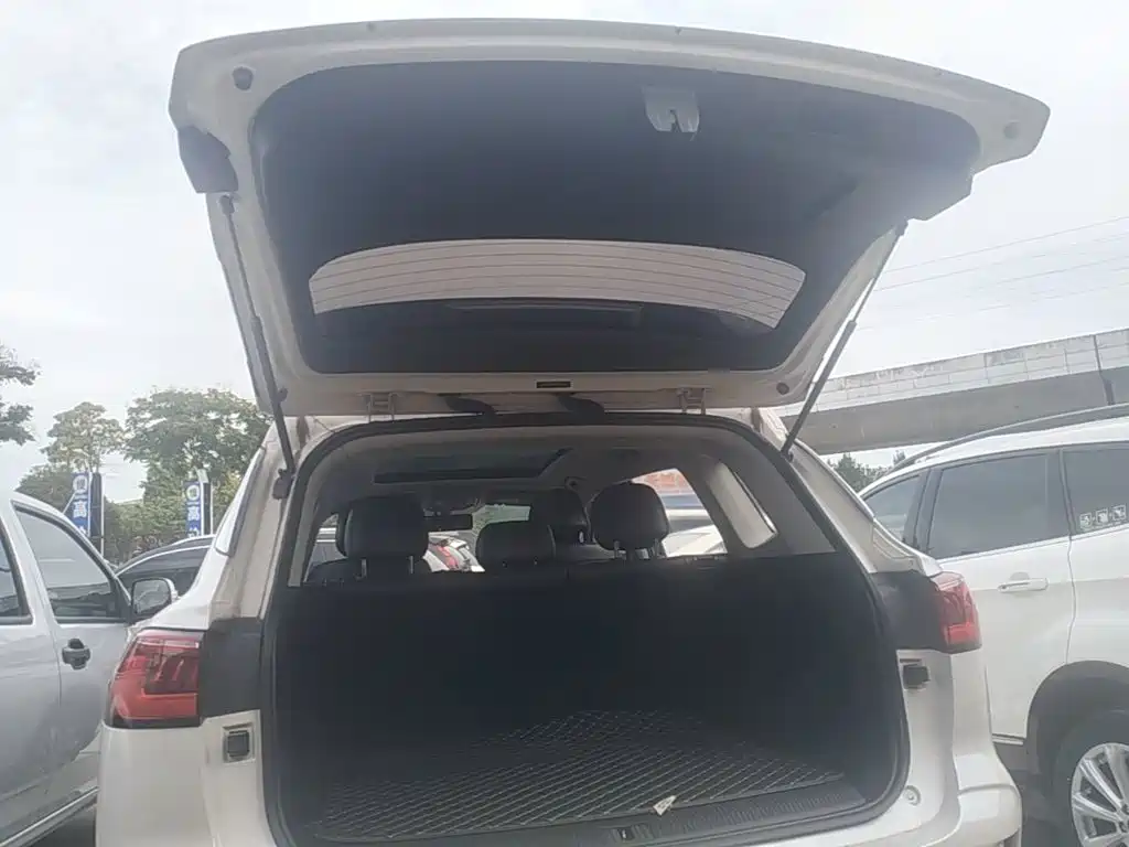 Roewe RX5 MAX 2020 — фото 19