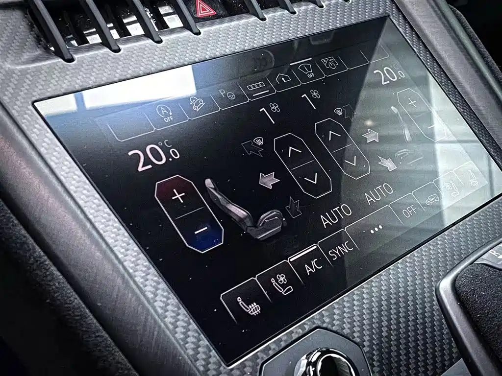 Lamborghini Urus 2023 — фото 19