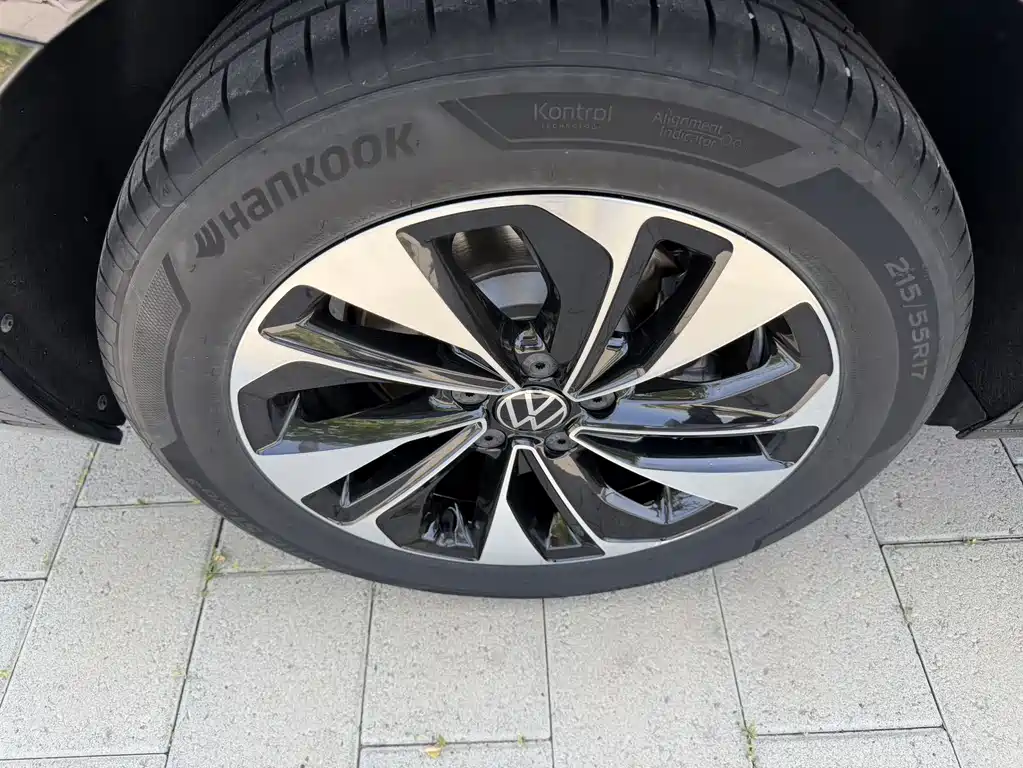 Volkswagen Passat 2023 — фото 12