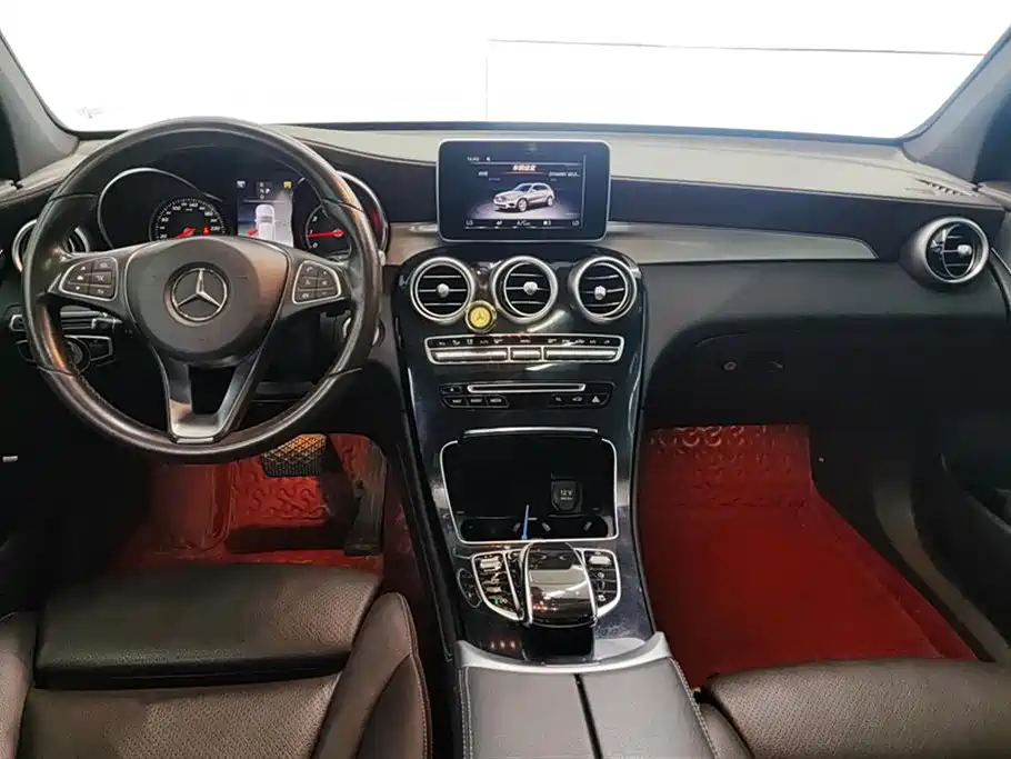 Mercedes-Benz GLC 2019 — фото 12