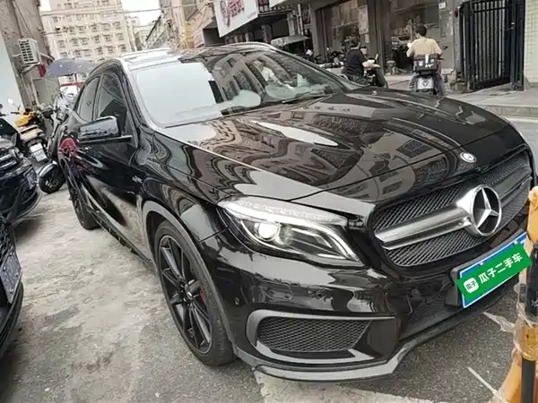 Mercedes-Benz GLA AMG 2015