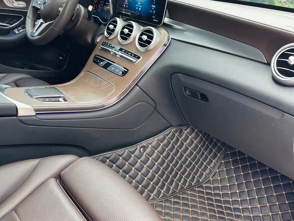 Mercedes-Benz GLC 2023 — фото 25
