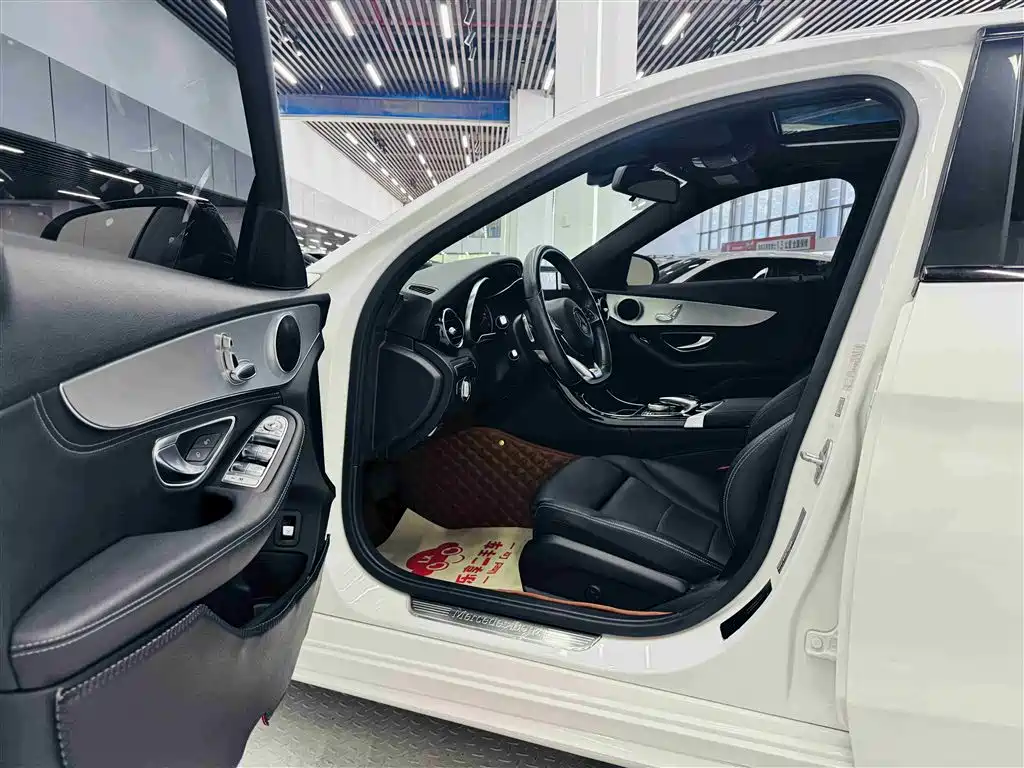 Mercedes-Benz C-Class 2016 — фото 11