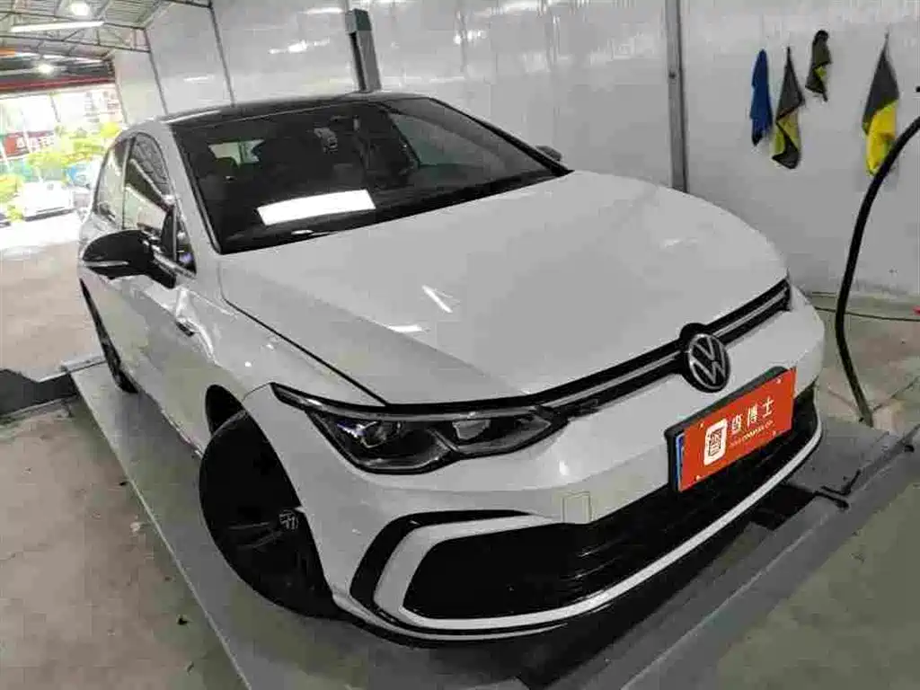 Volkswagen Golf 2022