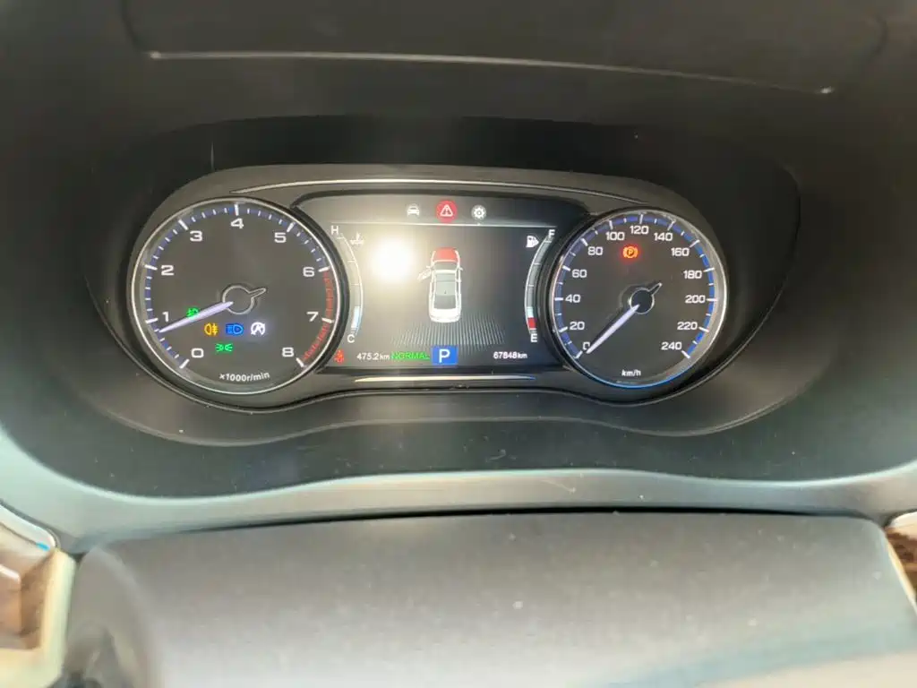 GAC Motor Trumpchi GA8 2018 — фото 12