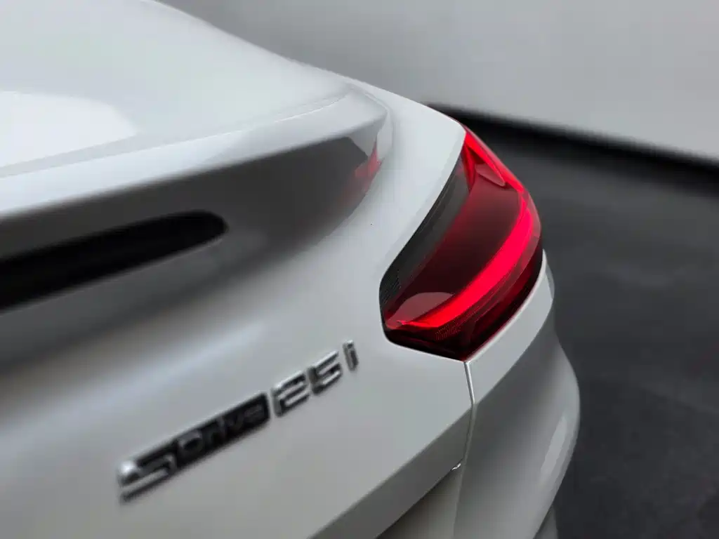 BMW Z4 2019 — фото 39