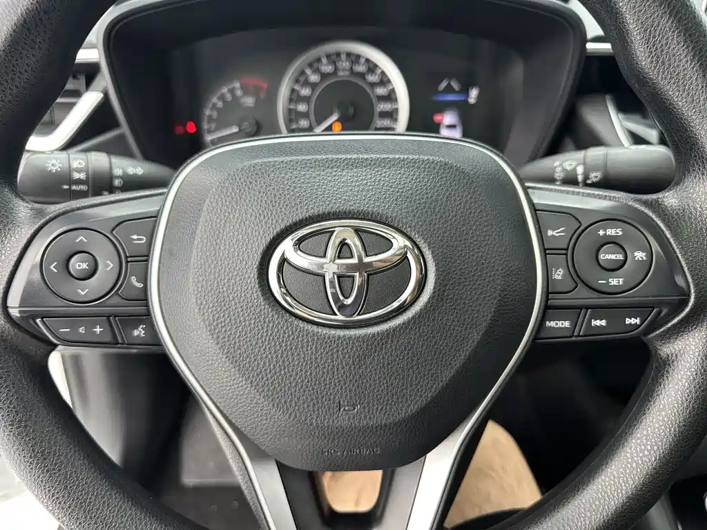 Toyota Corolla 2023 — фото 14