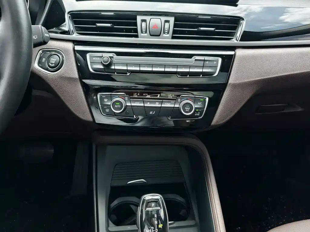 BMW X1 2023 — фото 16